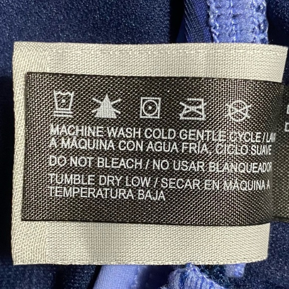 Hurley Floral Print Long Sleeve One Piece Rash Guard Swimsuit L Blue NWT - Picture 4 of 8